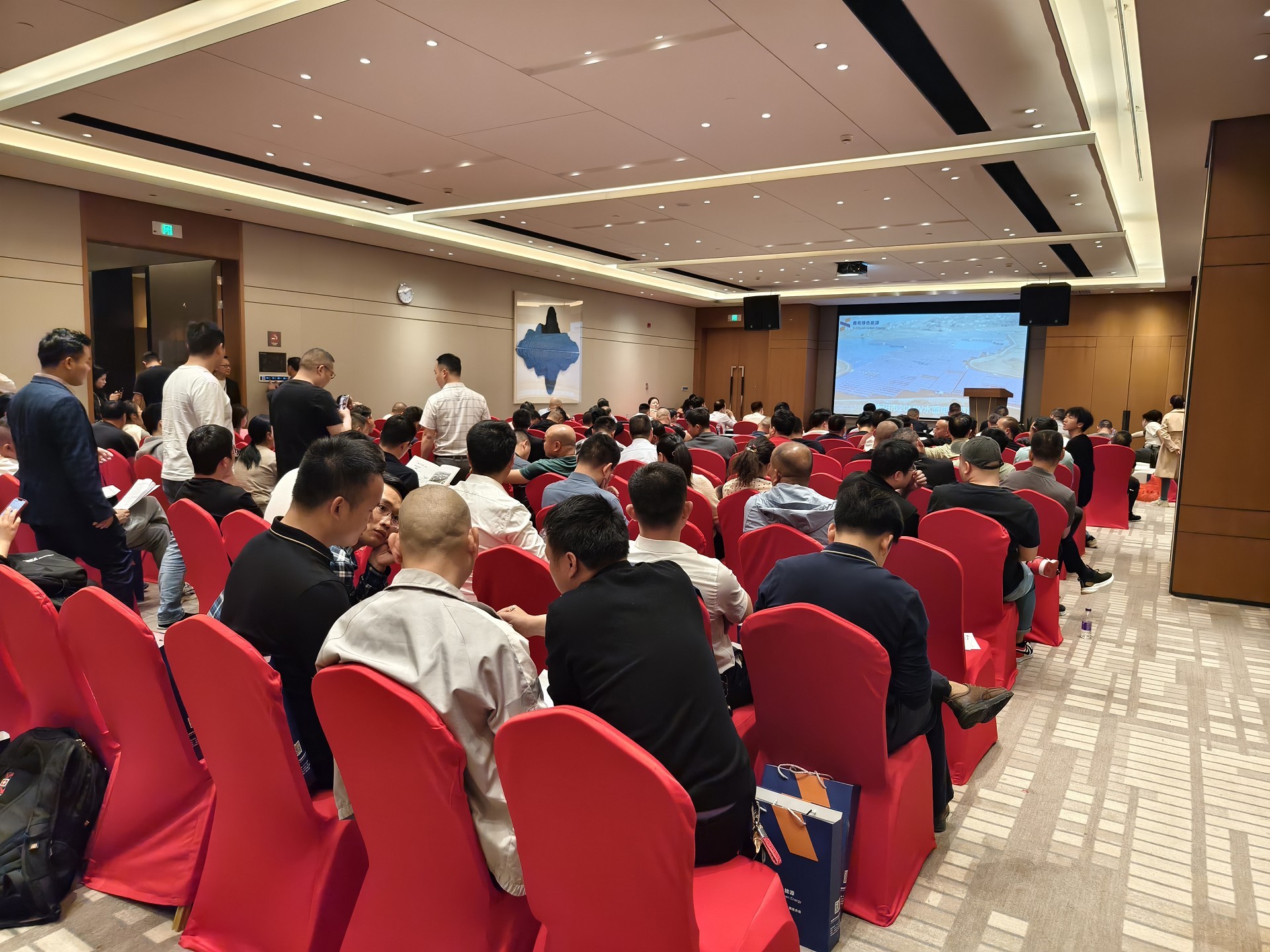 �����վ_����̫���ܹ������_��������������