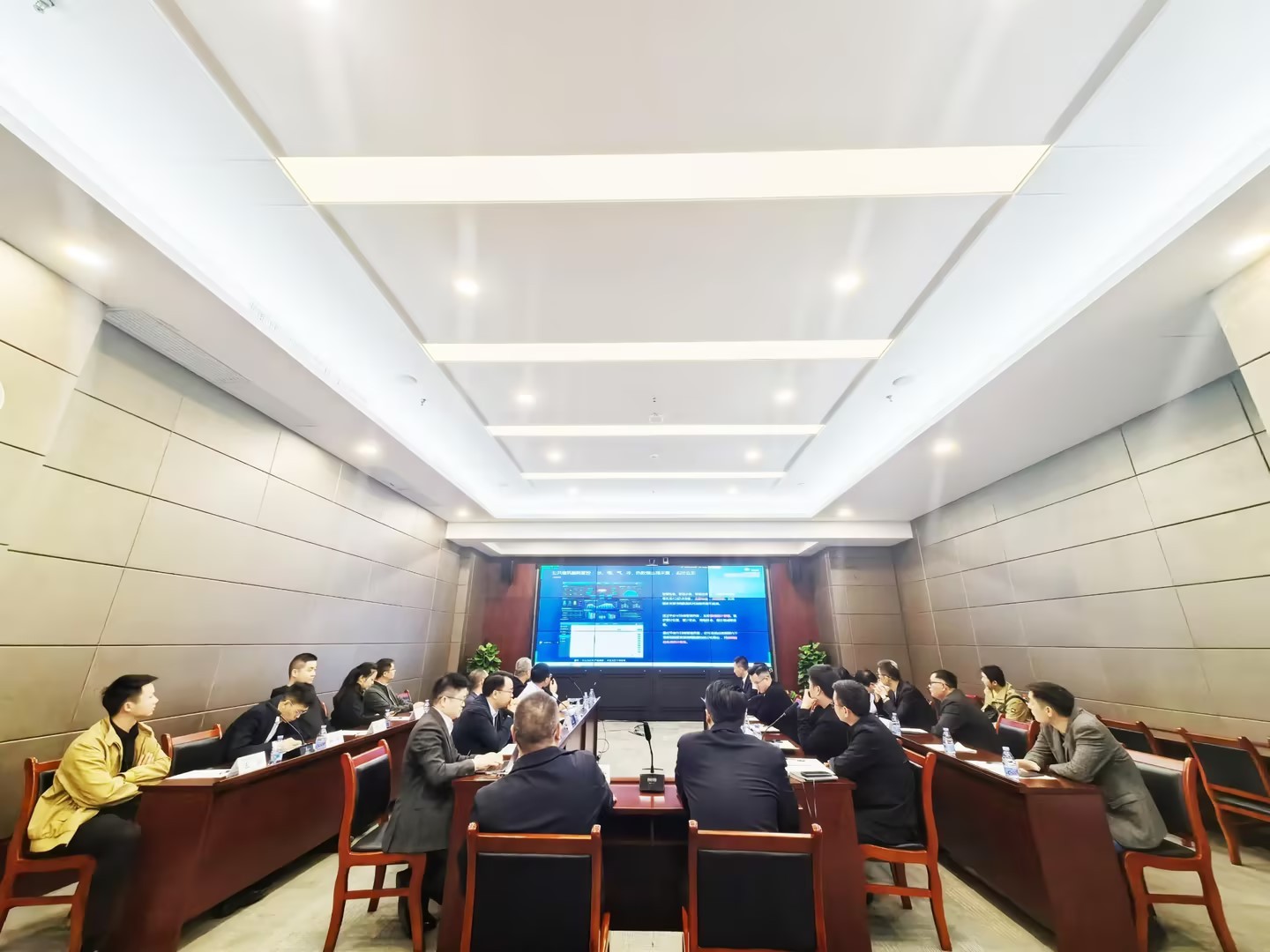 �����վ_����̫���ܹ������_��������������